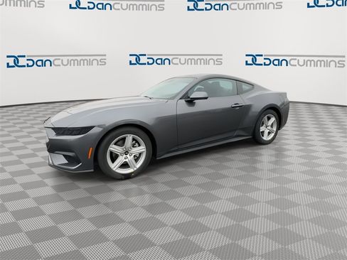 New 2026 Ford Mustang Coupe image 4