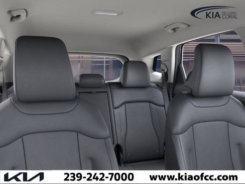 New 2025 Kia Sportage EX image 27