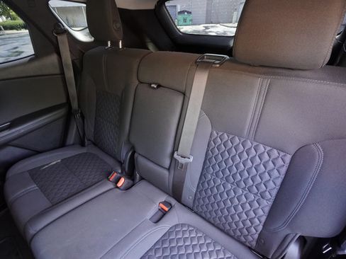 Used 2021 Chevrolet Blazer LT w/ LPO, Black Accent Package FWD image 22