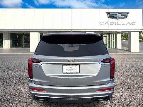 Certified 2024 Cadillac XT6 Premium Luxury w/ Platinum Package image 3