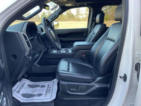 Used 2019 Ford Expedition XLT w/ Equipment Group 202A image 13