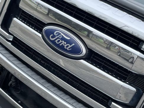 Used 2011 Ford F250 Lariat w/ Lariat Ultimate Pkg image 36