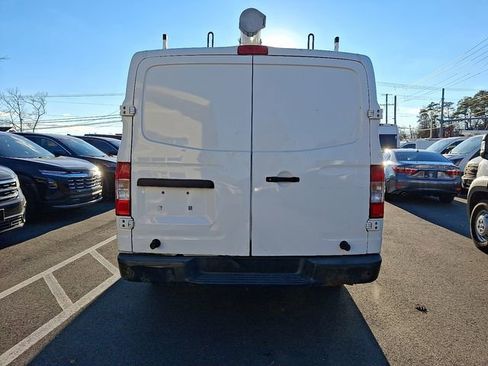 Used 2017 Nissan NV 2500 SV image 8
