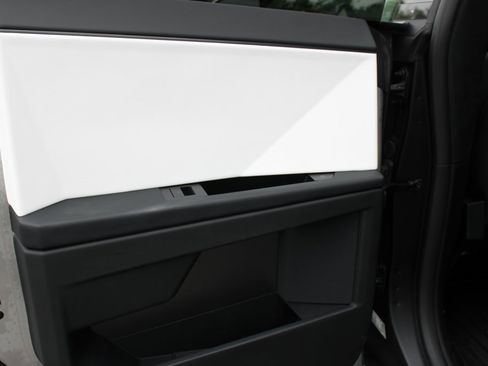 Used 2024 Tesla Cybertruck Cyberbeast image 21