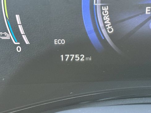 Used 2025 Lexus NX 450h+ AWD w/ Accessory Package (Z1) image 30