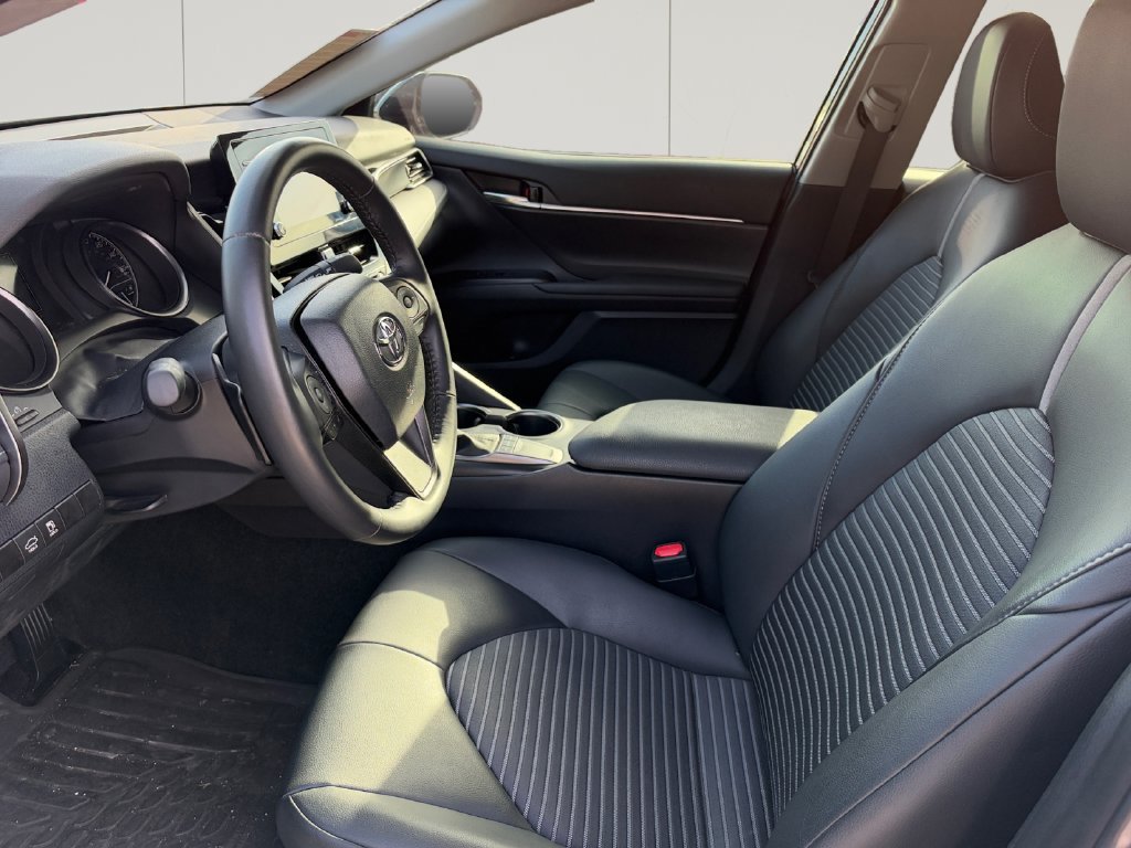 Used 2024 Toyota Camry SE FWD image 10