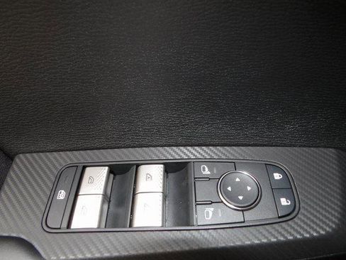 New 2025 Mitsubishi Outlander ES image 16