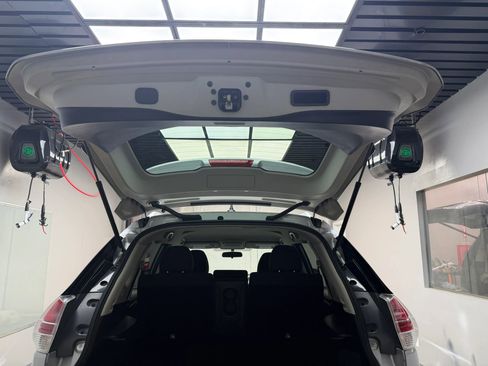 Used 2016 Nissan Rogue SV image 16