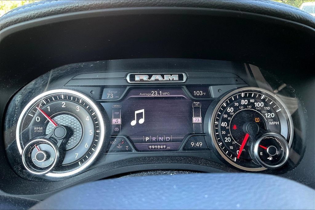 Used 2019 RAM 1500 Laramie AWD/4WD image 13