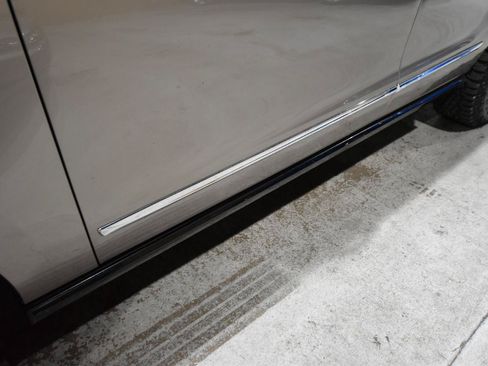 Used 2019 Lincoln Navigator Reserve AWD/4WD image 6