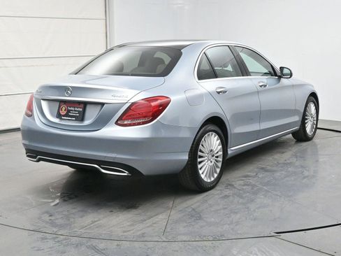 Used 2017 Mercedes-Benz C 300 4MATIC Sedan image 5