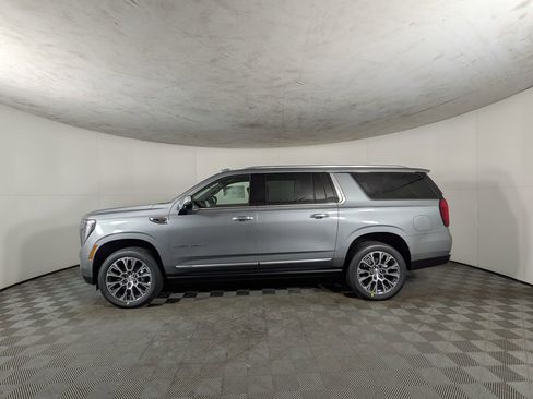 New 2026 GMC Yukon XL Denali w/ Sun & Power Step Package image 3