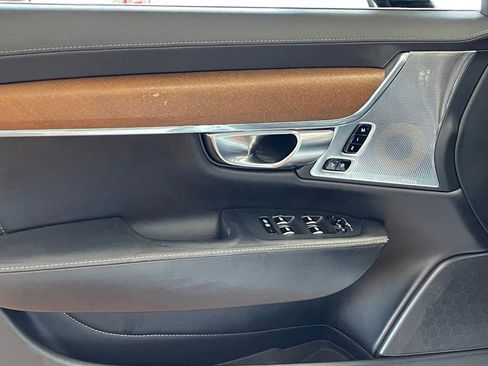 Used 2018 Volvo S90 T6 Inscription w/ Convenience Package image 13