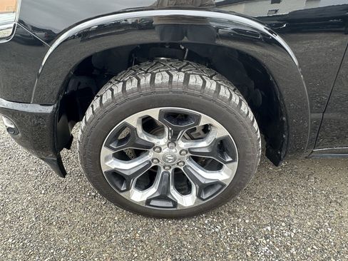Used 2022 RAM 1500 Limited w/ Body-Colour Bumper Group image 40