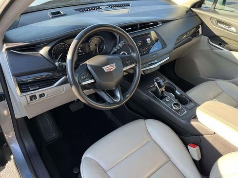 Used 2023 Cadillac XT4 Premium Luxury AWD/4WD image 25