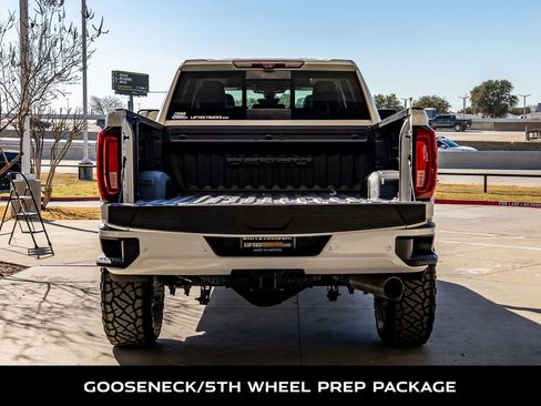 Used 2021 GMC Sierra 2500 Denali w/ Denali Ultimate Package image 9