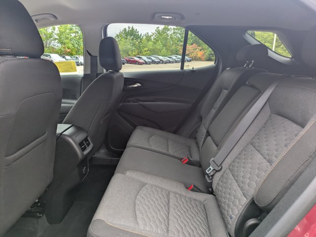 Used 2018 Chevrolet Equinox LT AWD/4WD image 17