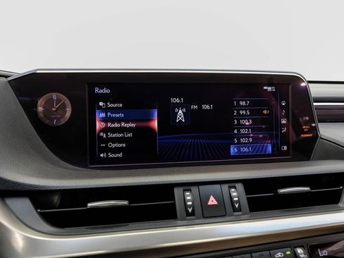 Used 2019 Lexus ES 350 w/ Premium Package image 26