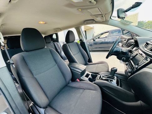 Used 2019 Nissan Rogue Sport S FWD image 26