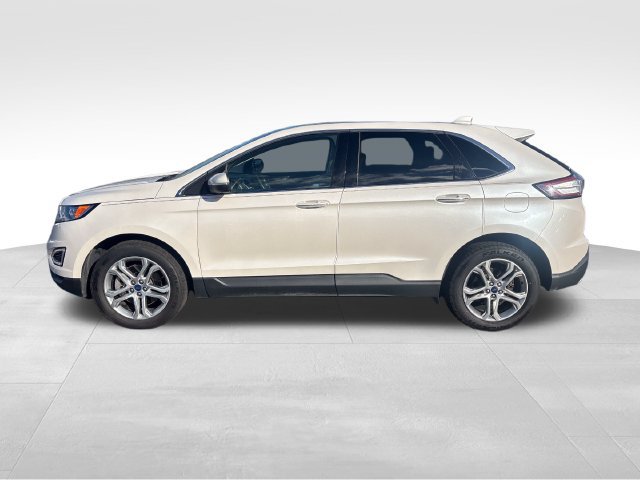 Used 2018 Ford Edge Titanium w/ Equipment Group 301A AWD/4WD image 2