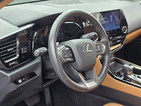 Certified 2025 Lexus NX 250 FWD image 9
