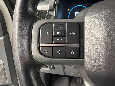Used 2022 Ford F150 Lariat w/ Equipment Group 501A Mid AWD/4WD image 22