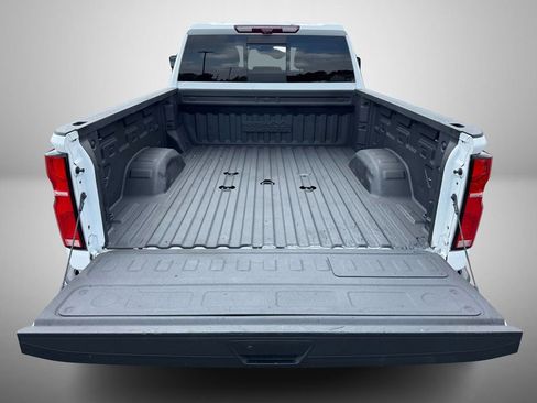 Used 2024 Chevrolet Silverado 2500 High Country w/ High Country Premium Package AWD/4WD image 8