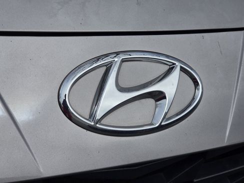 Used 2023 Hyundai Elantra SEL image 6