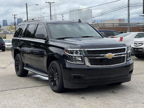 Used 2015 Chevrolet Tahoe LT RWD image 12