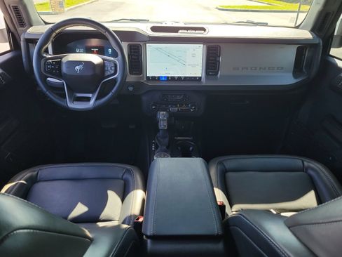 Certified 2025 Ford Bronco Outer Banks AWD/4WD image 12