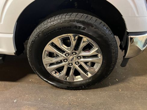 Used 2025 Ford F150 Lariat w/ Equipment Group 501A Mid image 29