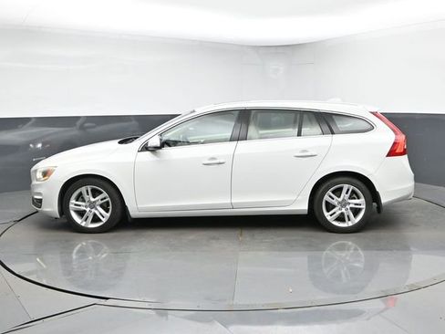 Used 2015 Volvo V60 T5 Premier Plus FWD image 6