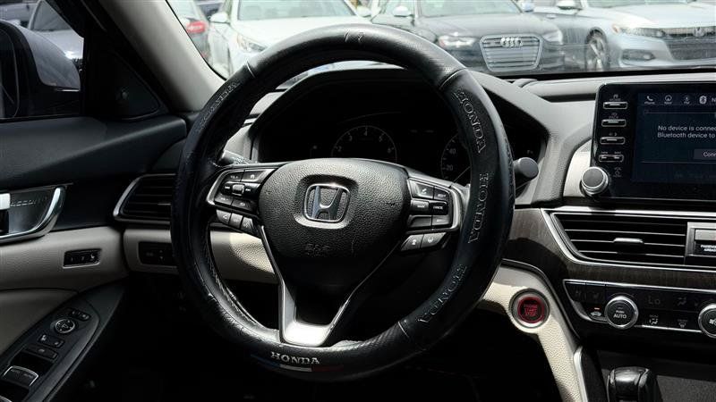 Used 2018 Honda Accord Touring image 29
