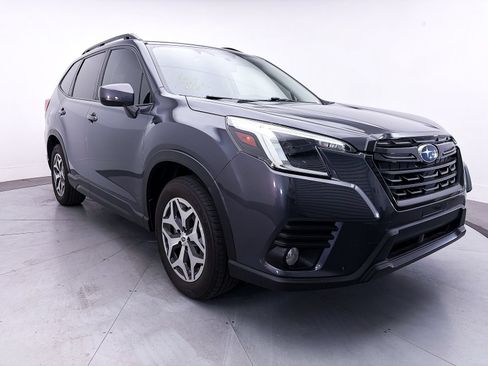 Used 2022 Subaru Forester Premium AWD/4WD image 10