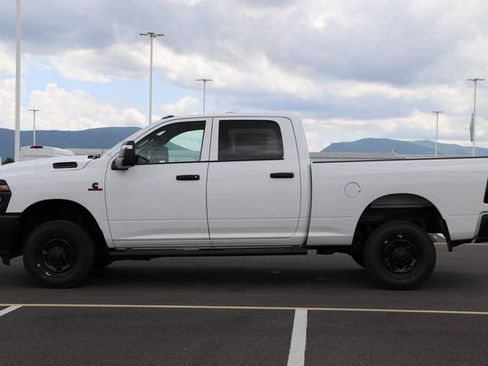 New 2025 RAM 2500 Tradesman AWD/4WD image 5