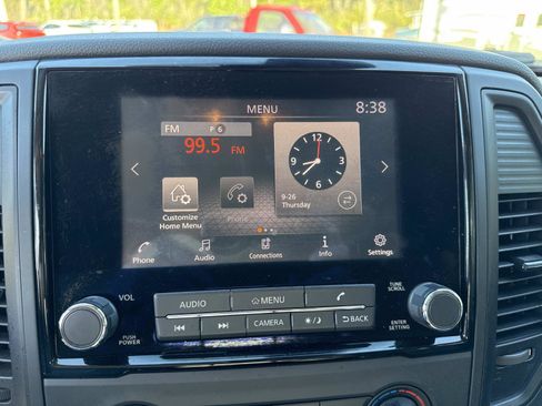 Used 2021 Nissan Titan S w/ S Utility Package image 23