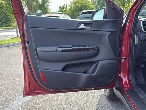 Used 2019 Kia Sportage EX w/ EX Premium Package image 11