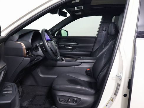 Used 2024 Toyota Grand Highlander AWD Hybrid image 10