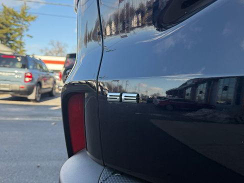 Used 2021 Ford Escape SE image 11