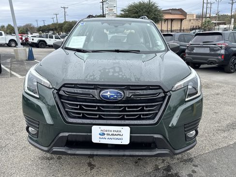Used 2023 Subaru Forester image 8