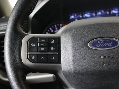 Certified 2024 Ford Expedition XLT image 15