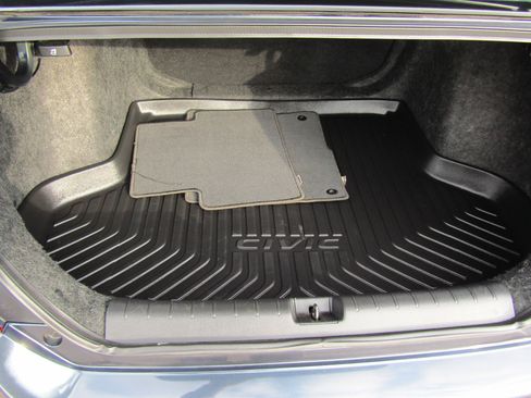 Used 2017 Honda Civic EX-L image 12