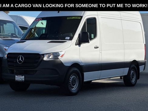 Used 2025 Mercedes-Benz Sprinter 2500 image 8