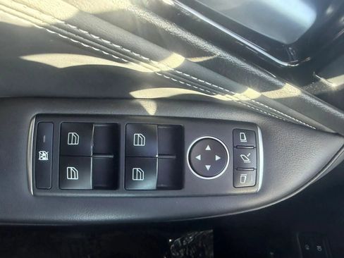 Used 2019 INFINITI QX30 AWD w/ Cargo Package image 25