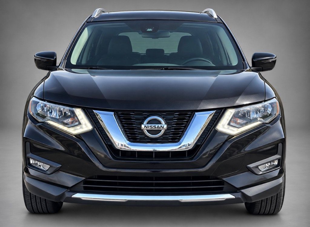 Used 2018 Nissan Rogue SL FWD image 2