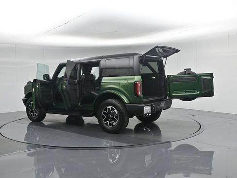 Certified 2025 Ford Bronco Outer Banks AWD/4WD image 37