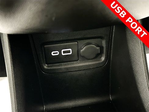 Used 2021 Chevrolet Spark LS image 32