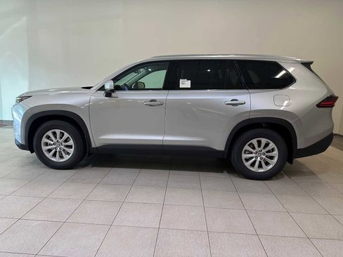 New 2026 Toyota Grand Highlander XLE AWD/4WD image 3