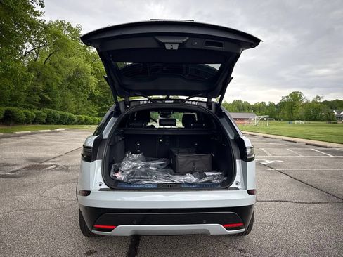 Certified 2026 Land Rover Range Rover Velar Dynamic SE AWD/4WD image 11