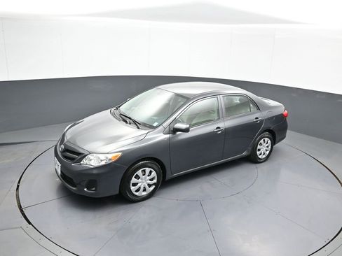 Used 2012 Toyota Corolla LE image 33